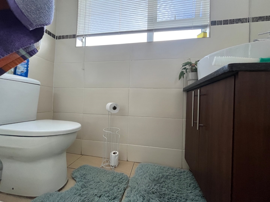 4 Bedroom Property for Sale in Lilyvale S H Free State